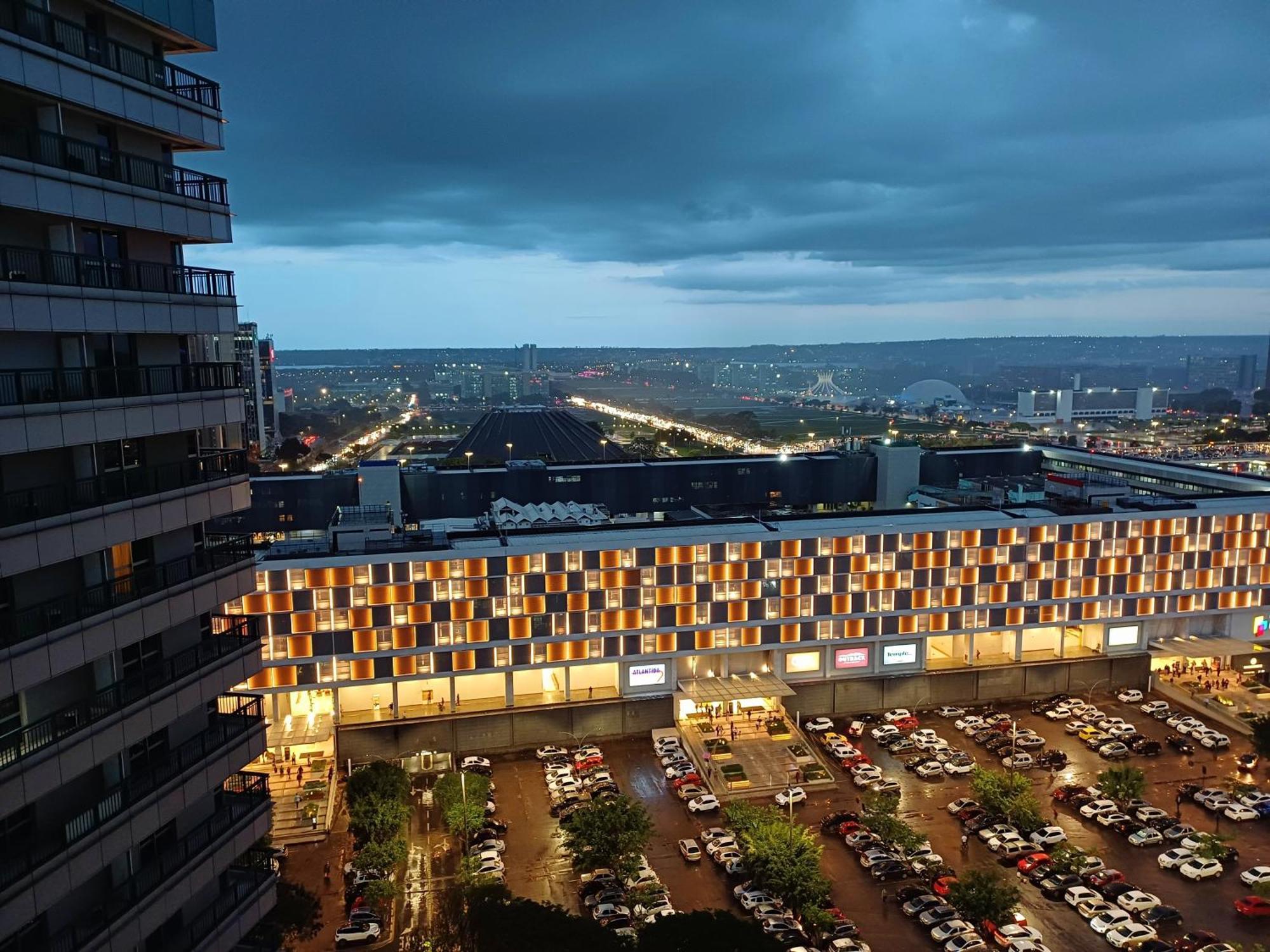 Flat Brasilia - Setor Hoteleiro Norte Экстерьер фото